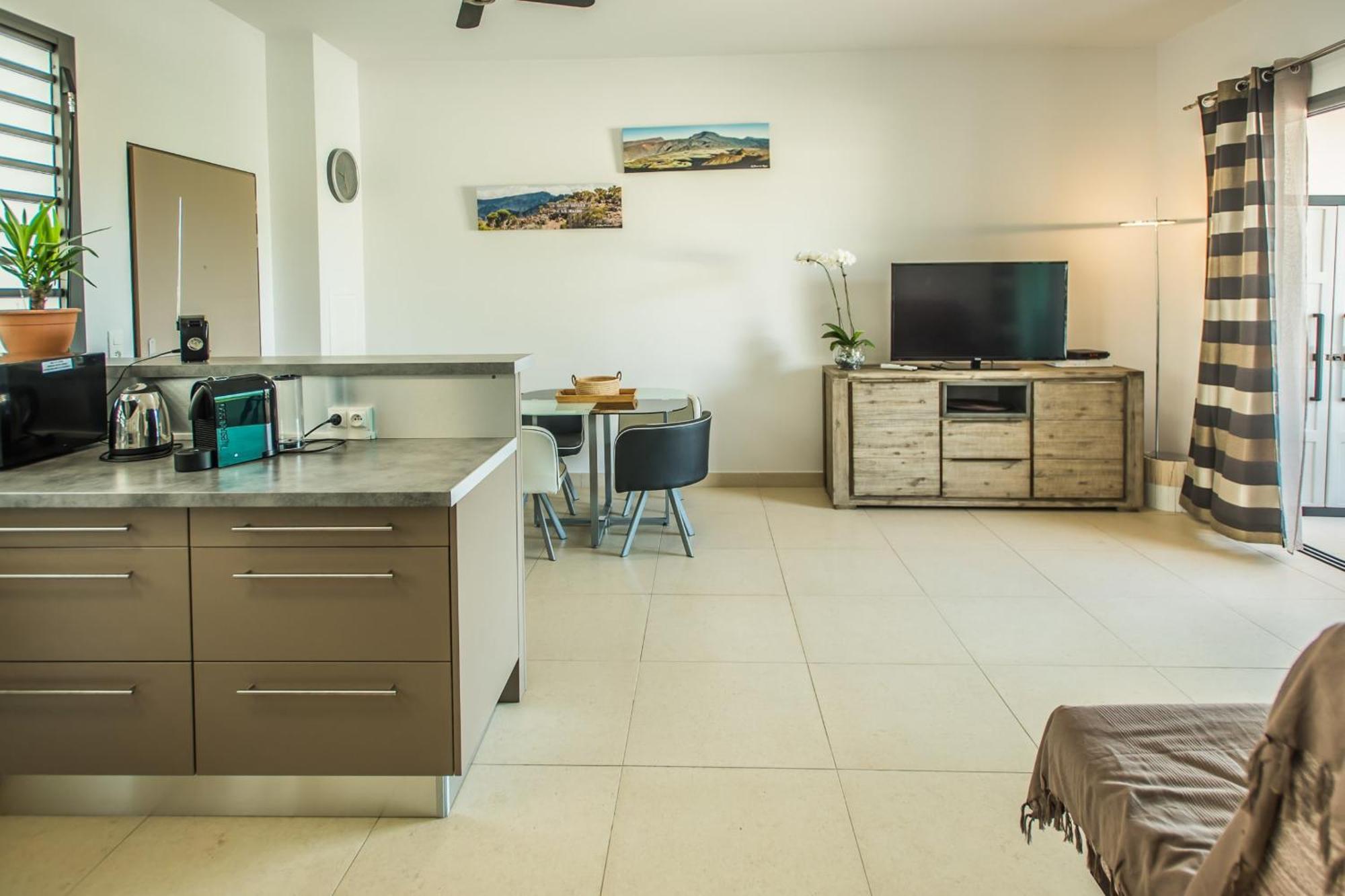 Appartement YLANG YLANG à L Ermitage les bains - proche de la mer pour 4 personnes Saint-Paul Quarto foto